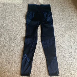 Size small Victoria’s Secret pink leggings